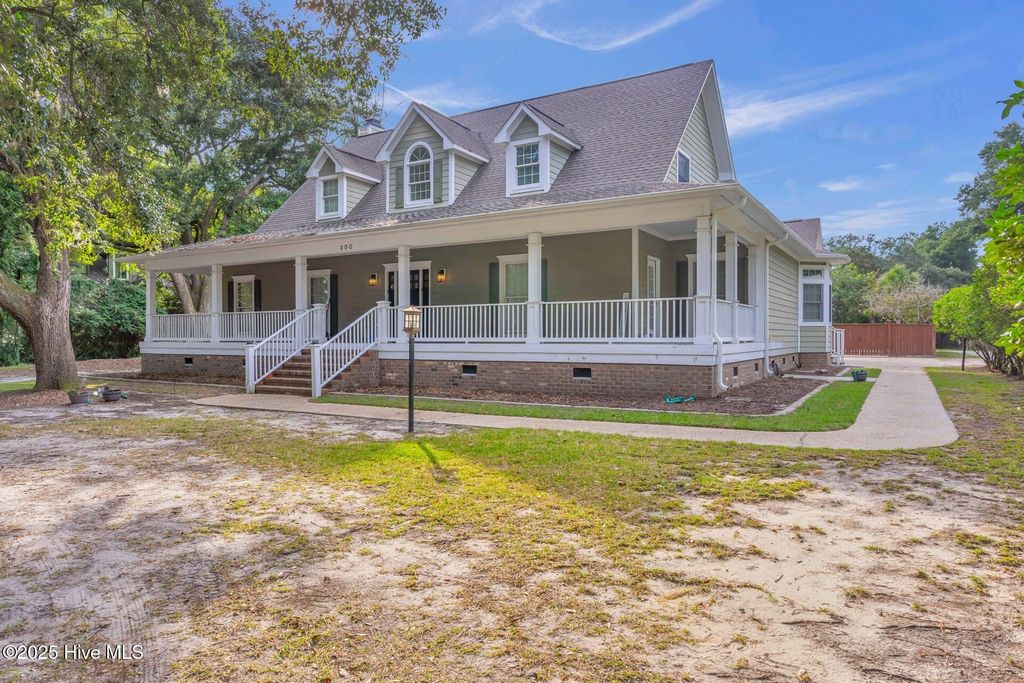 Photo of 300 Cabbage Inlet Lane, Wilmington, NC 28409 (MLS # 100532167)