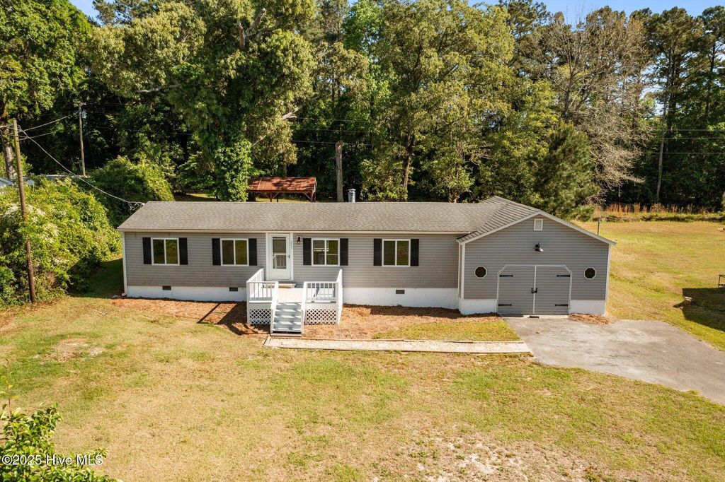 Photo of 203 Hidden Bay Drive, Cedar Point, NC 28584 (MLS # 100443213)