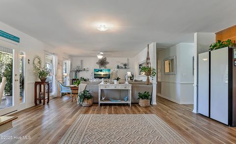 A home in Oak Island