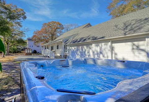 A home in Oak Island