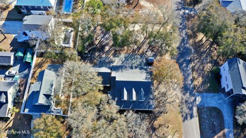 A home in Oak Island