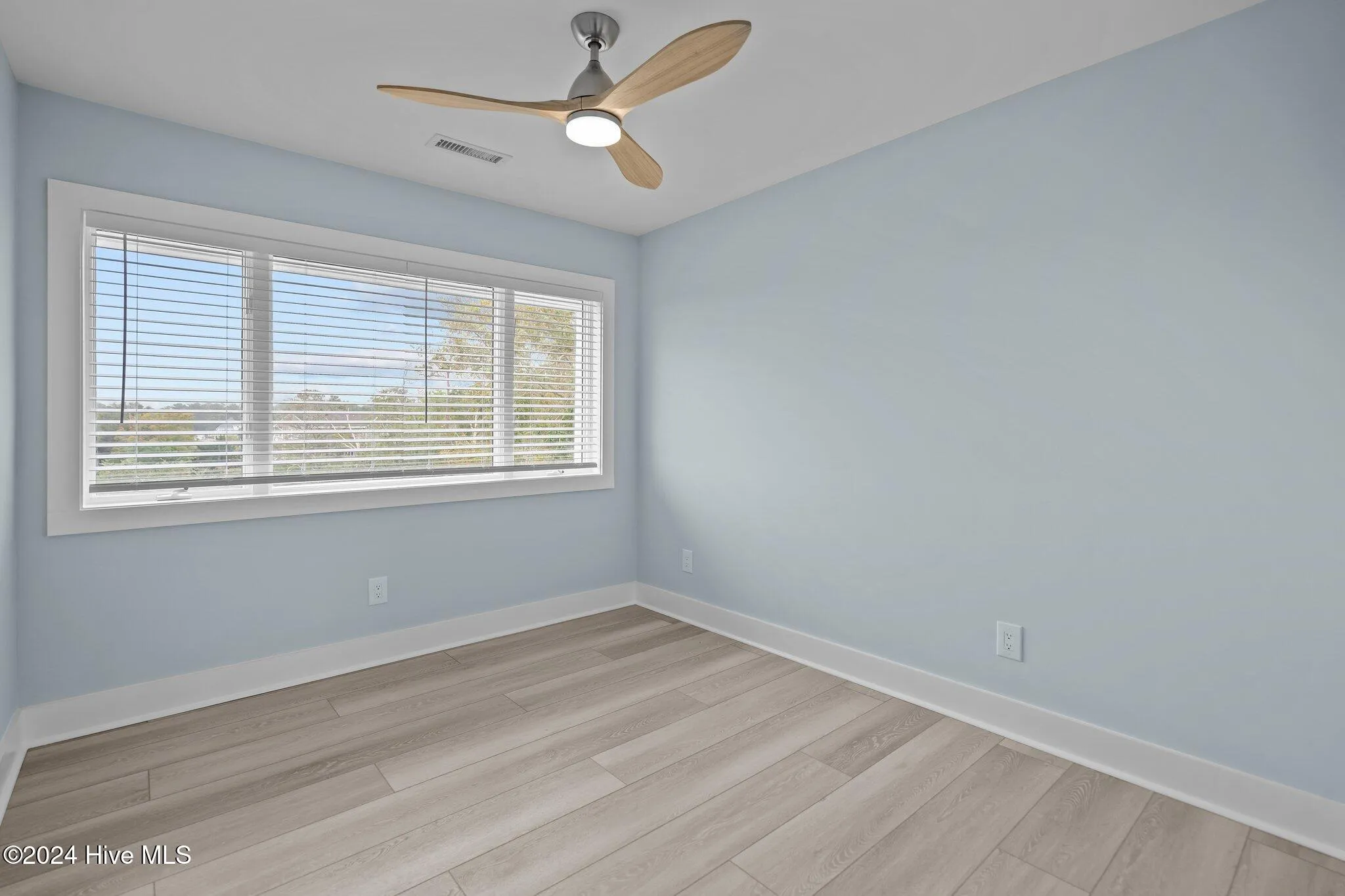 Wilmington, North Carolina 28409, United States, 4 Bedrooms Bedrooms, ,3 BathroomsBathrooms,Residential,Active,34090