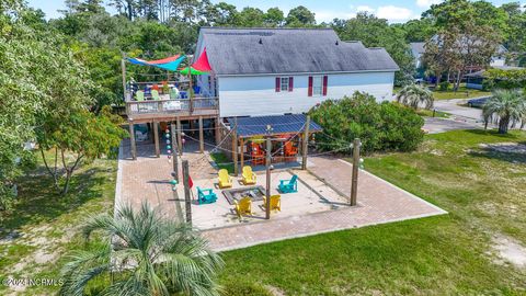 A home in Oak Island