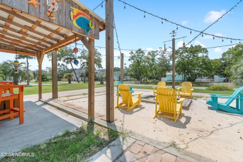 A home in Oak Island