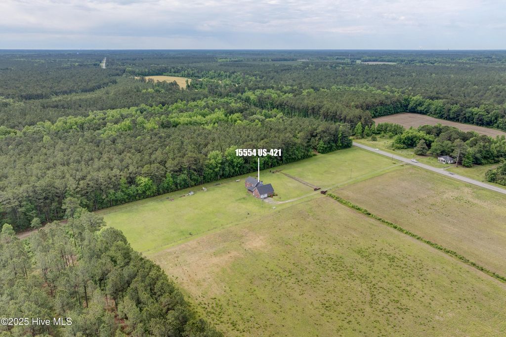 Photo of 15554 Us Highway 421, Burgaw, NC 28425 (MLS # 100507485)