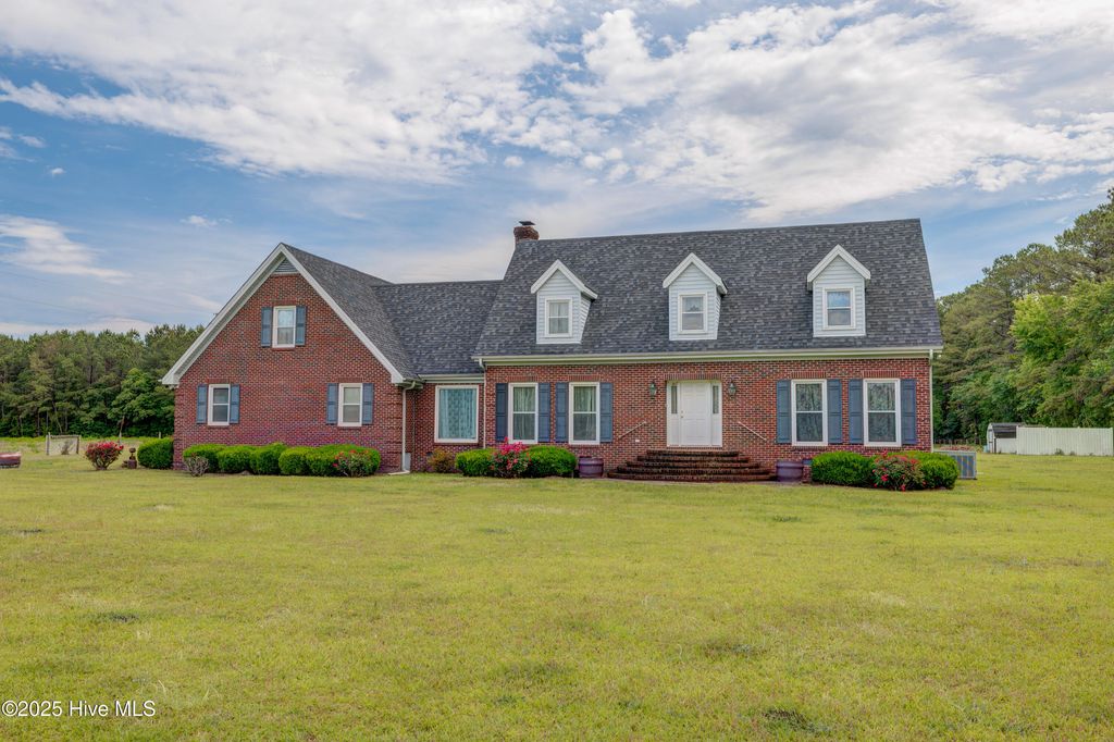 Photo of 15554 Us Highway 421, Burgaw, NC 28425 (MLS # 100507485)