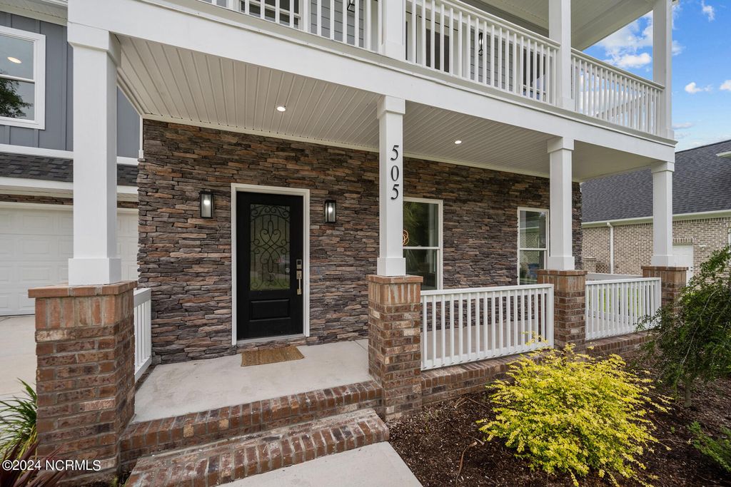 Photo of 505 N Shore Drive, Sneads Ferry, NC 28460 (MLS # 100511665)