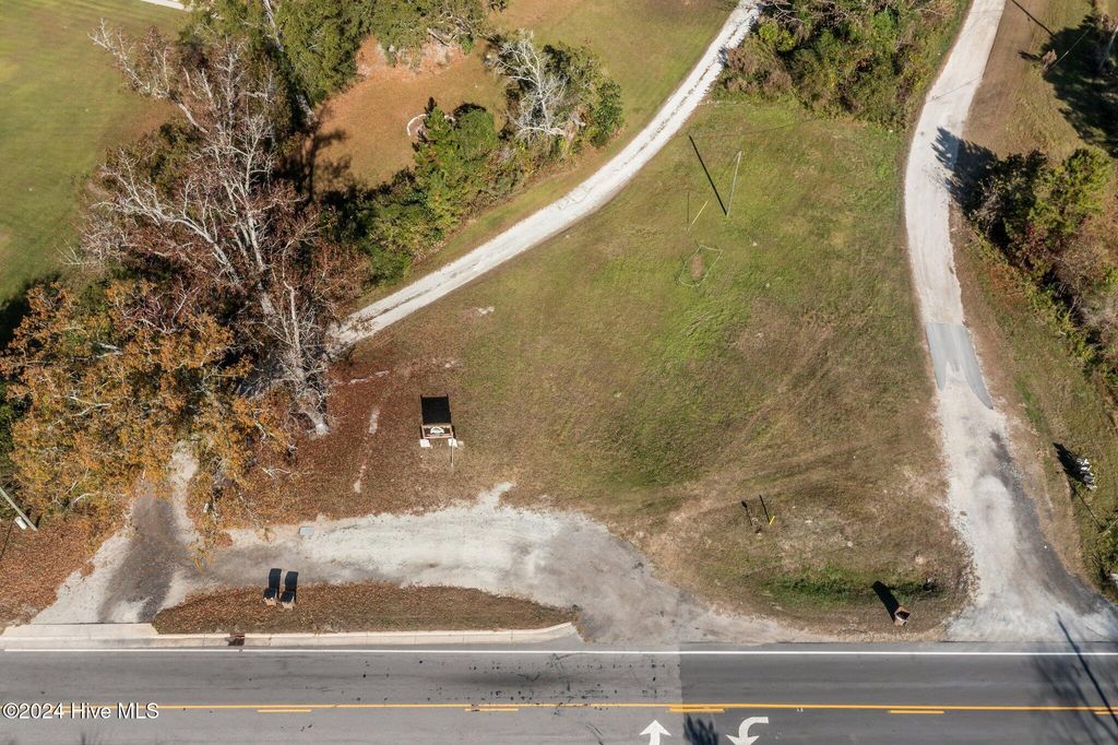 Photo of 1852 Burgaw Highway, Jacksonville, NC 28540 (MLS # 100477119)