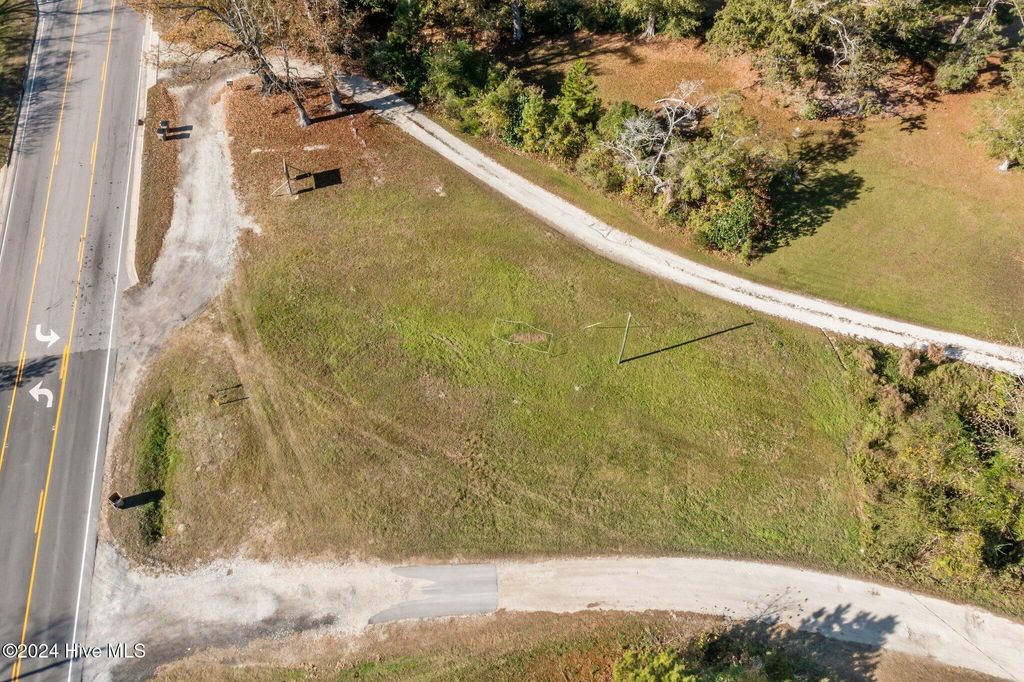Photo of 1852 Burgaw Highway, Jacksonville, NC 28540 (MLS # 100477119)