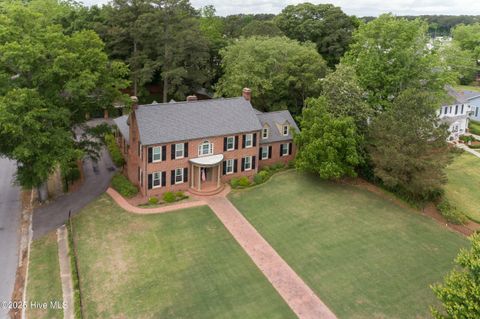 A home in Farmville