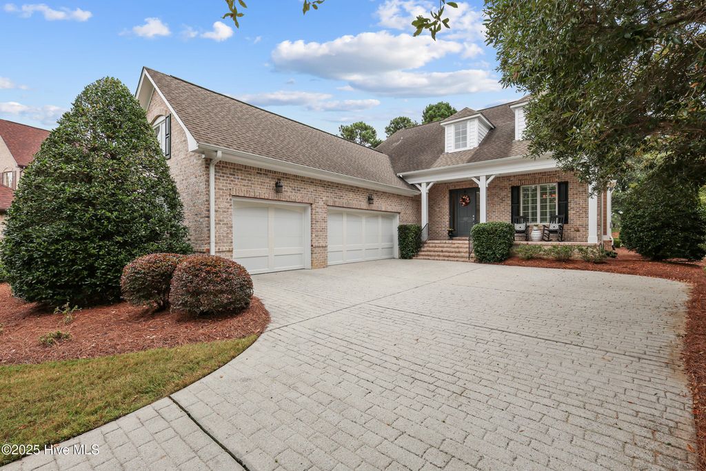 Photo of 527 Windstar Lane, Wilmington, NC 28411 (MLS # 100535015)