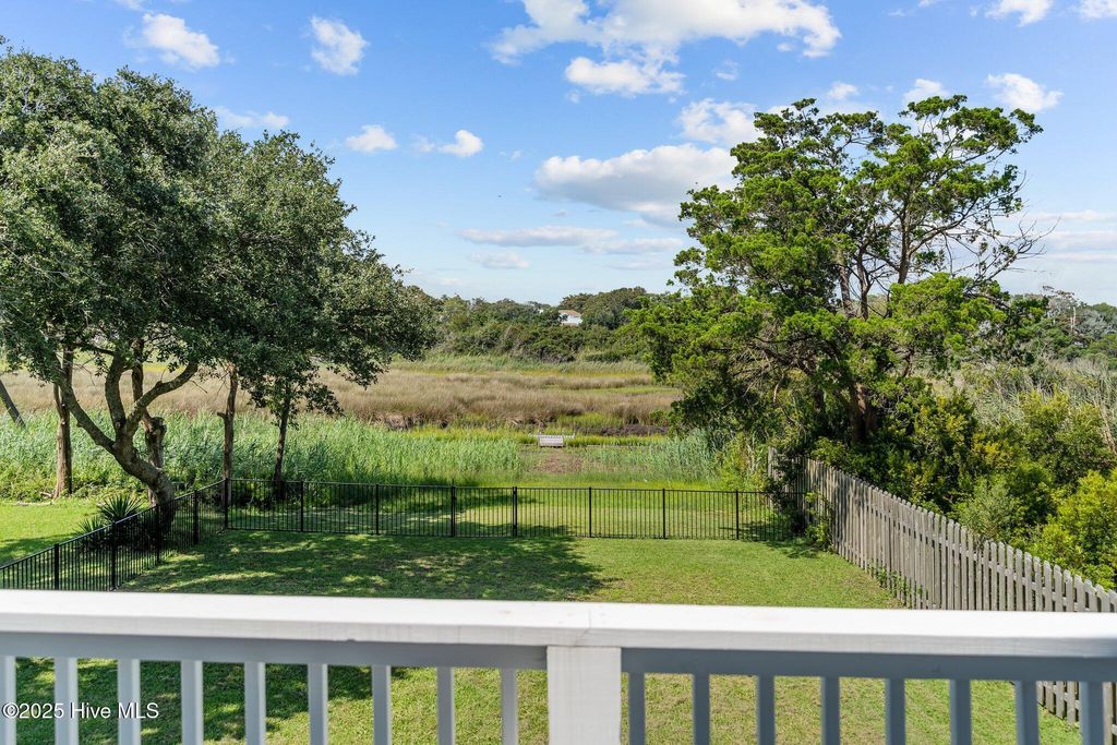 Photo of 920 E Pelican Drive, Oak Island, NC 28465 (MLS # 100526699)