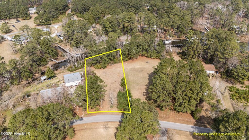 Photo of 6009 Harbour Way, Oriental, NC 28571 (MLS # 100493256)
