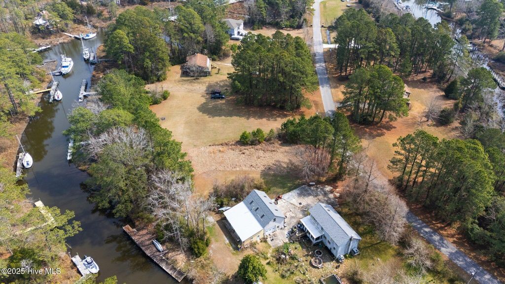 Photo of 6009 Harbour Way, Oriental, NC 28571 (MLS # 100493256)