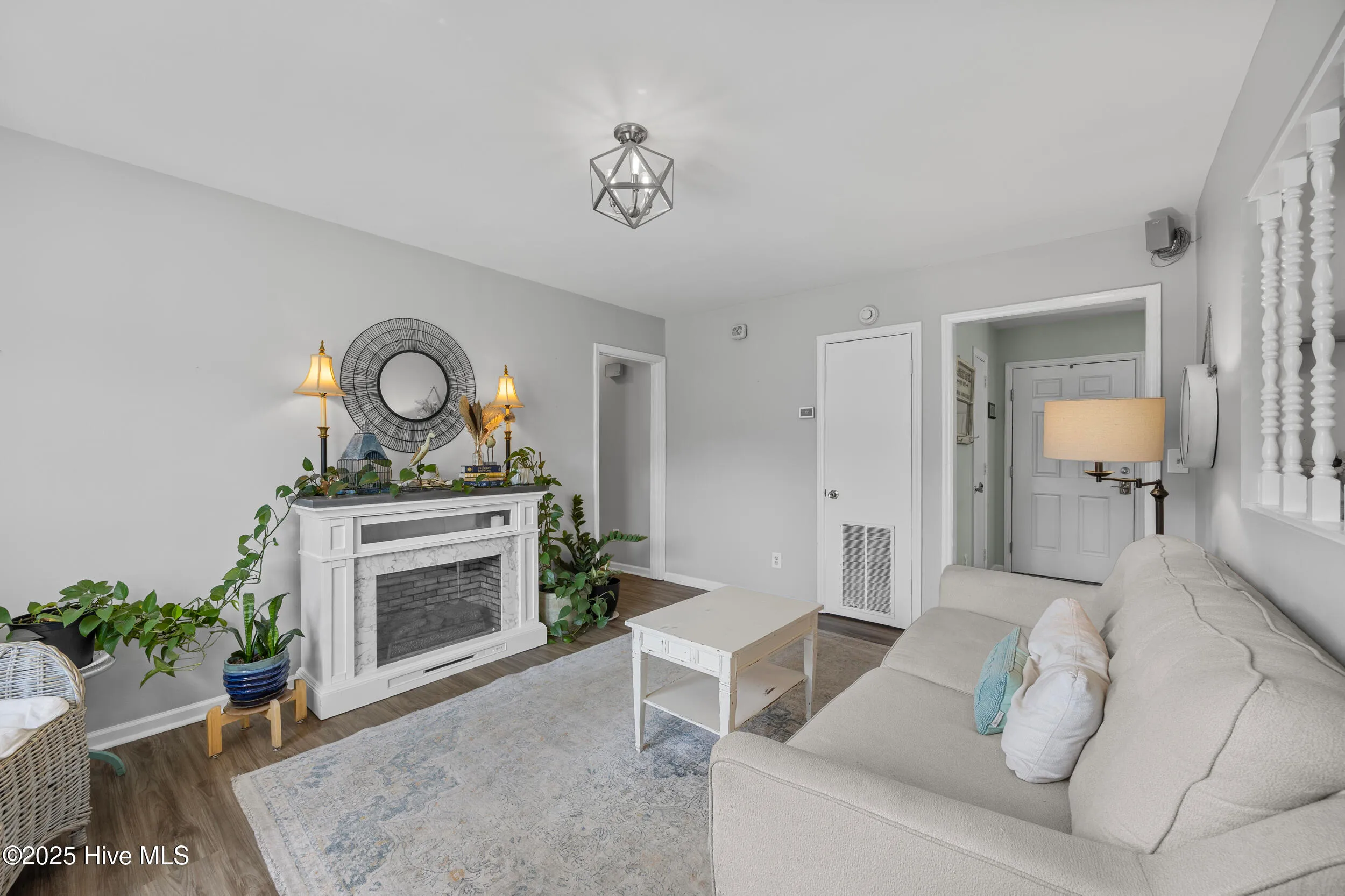 Wilmington, North Carolina 28411, United States, 3 Bedrooms Bedrooms, ,2 BathroomsBathrooms,Residential,Pending,181240