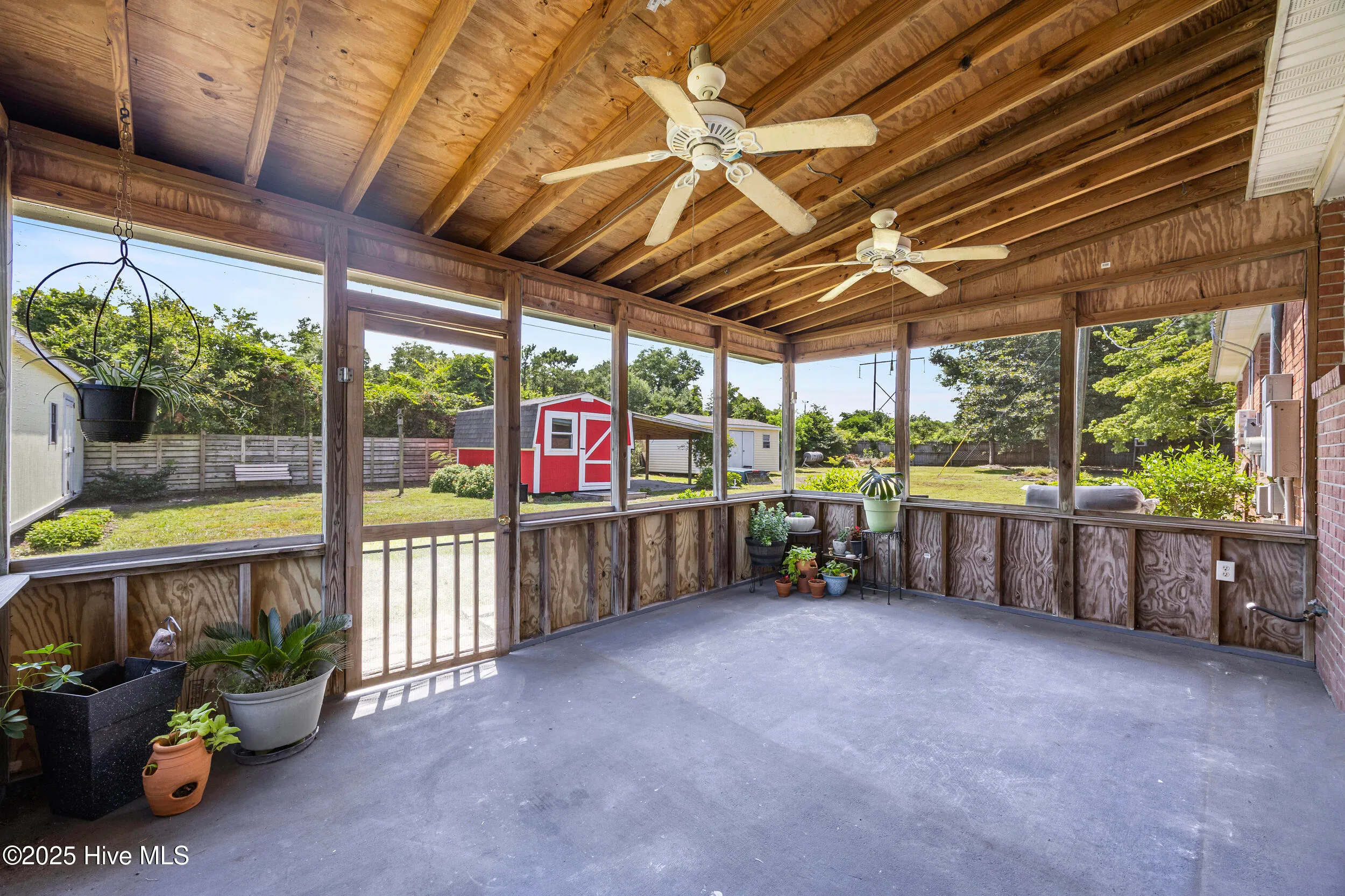 Wilmington, North Carolina 28411, United States, 3 Bedrooms Bedrooms, ,2 BathroomsBathrooms,Residential,Pending,181240