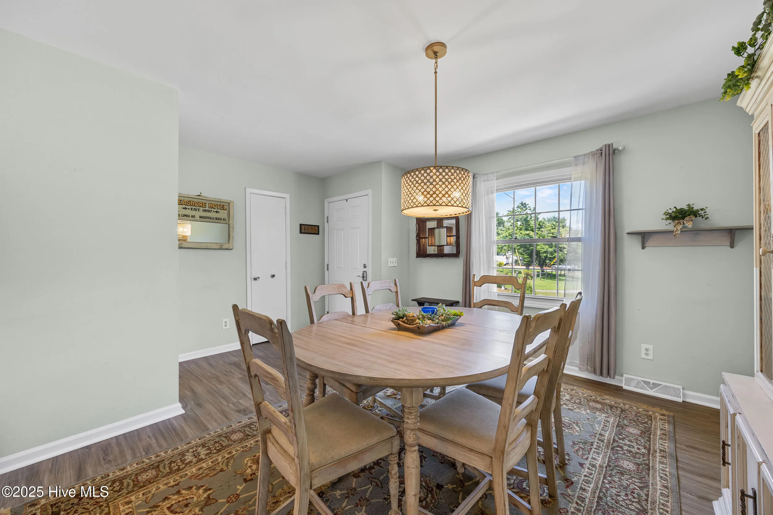 Wilmington, North Carolina 28411, United States, 3 Bedrooms Bedrooms, ,2 BathroomsBathrooms,Residential,Pending,181240