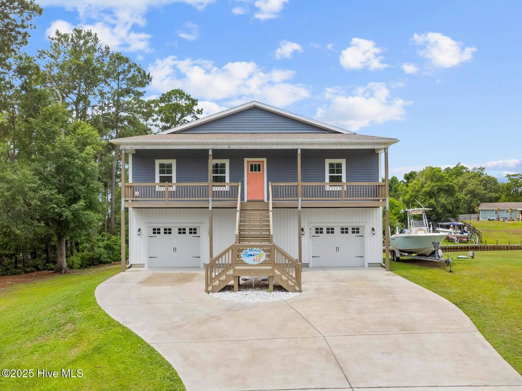 Photo of 452 Crows Nest Lane, Sneads Ferry, NC 28460 (MLS # 100512173)