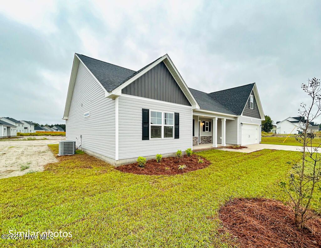 Photo of 305 Cotton Hill Place, Hubert, NC 28539 (MLS # 100508196)