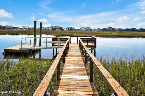 A home in Oak Island