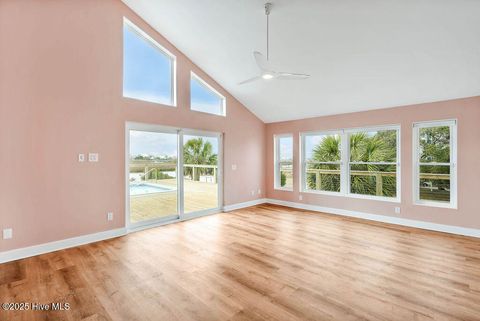 A home in Oak Island