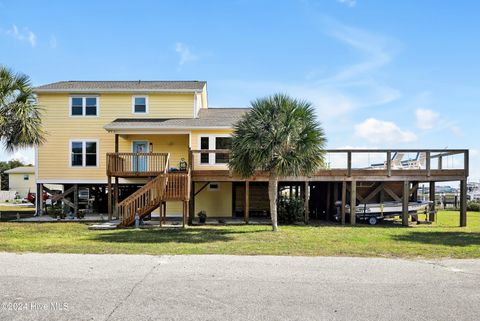 A home in Oak Island