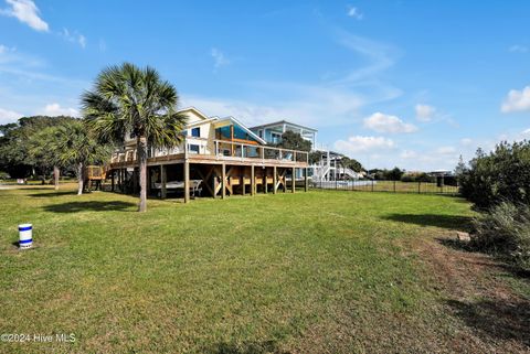 A home in Oak Island