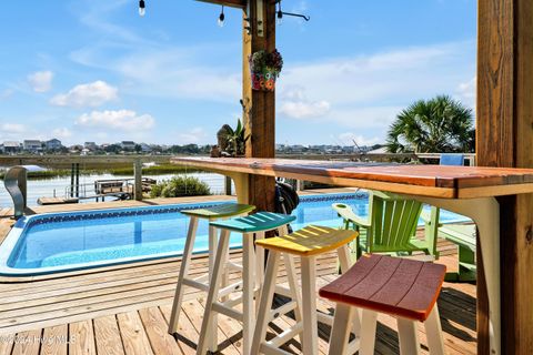 A home in Oak Island