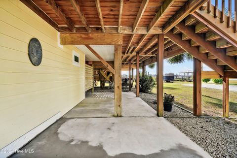 A home in Oak Island