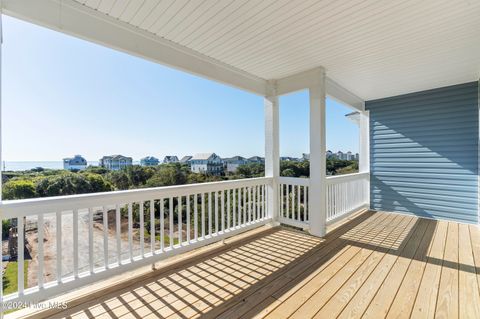 A home in North Topsail Beach