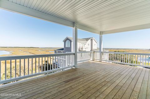 A home in North Topsail Beach