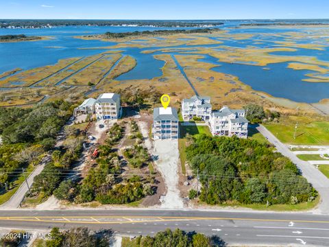 A home in North Topsail Beach