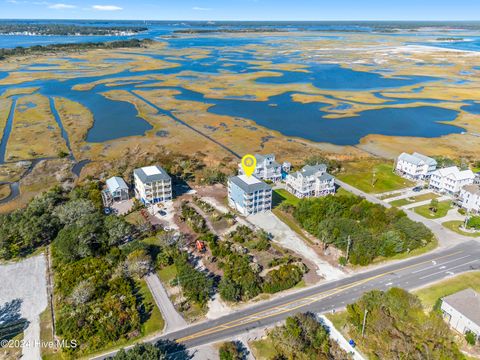 A home in North Topsail Beach