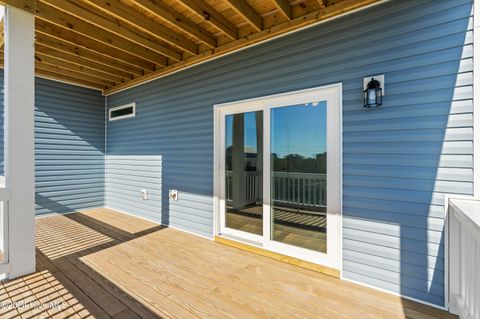 A home in North Topsail Beach