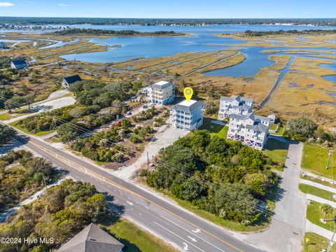 A home in North Topsail Beach