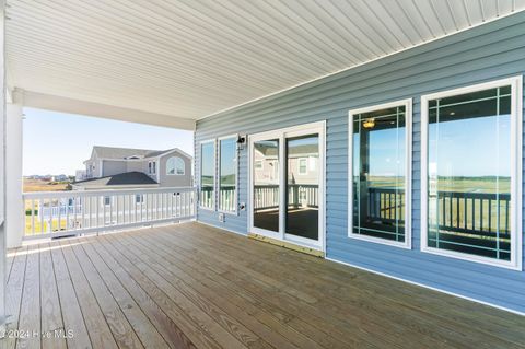 A home in North Topsail Beach