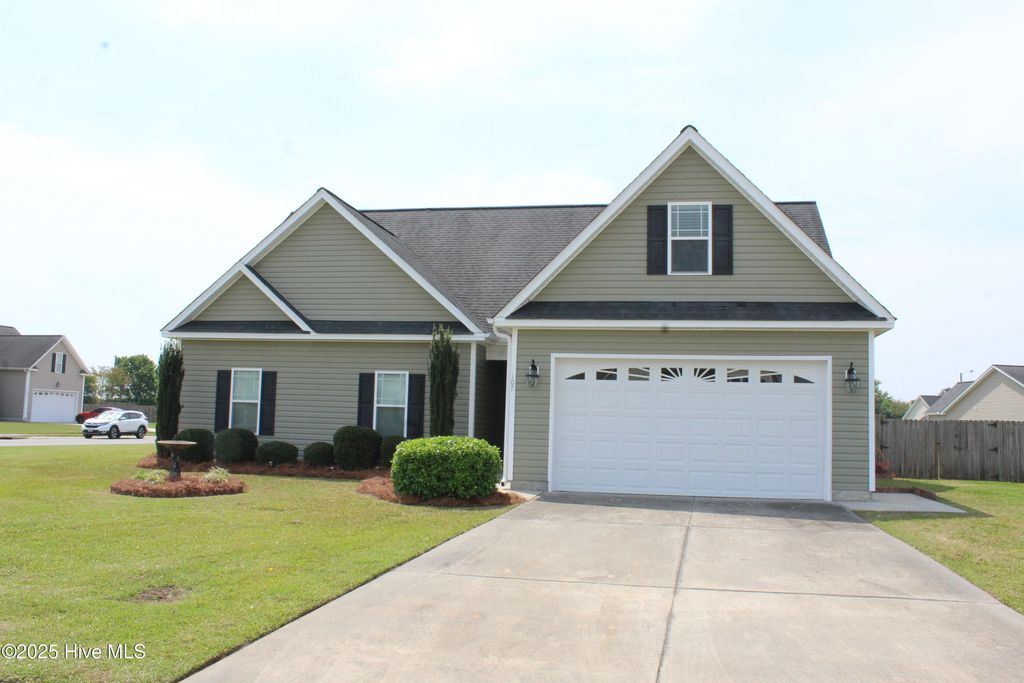Photo of 107 Pinyon Lane, Ayden, NC 28513 (MLS # 100500310)