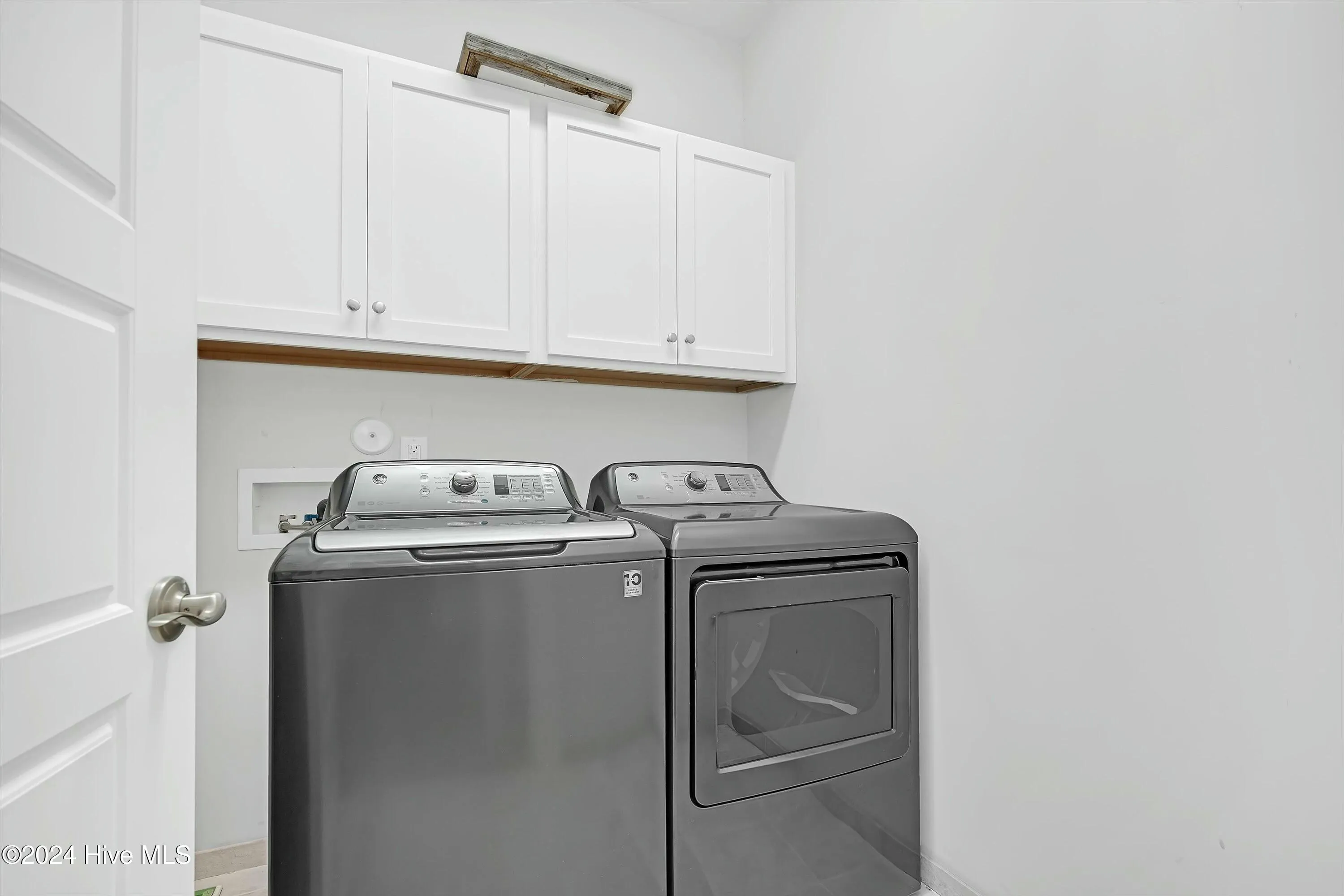 Carolina Beach, North Carolina 28428, United States, 3 Bedrooms Bedrooms, ,3 BathroomsBathrooms,Residential,Active,31447