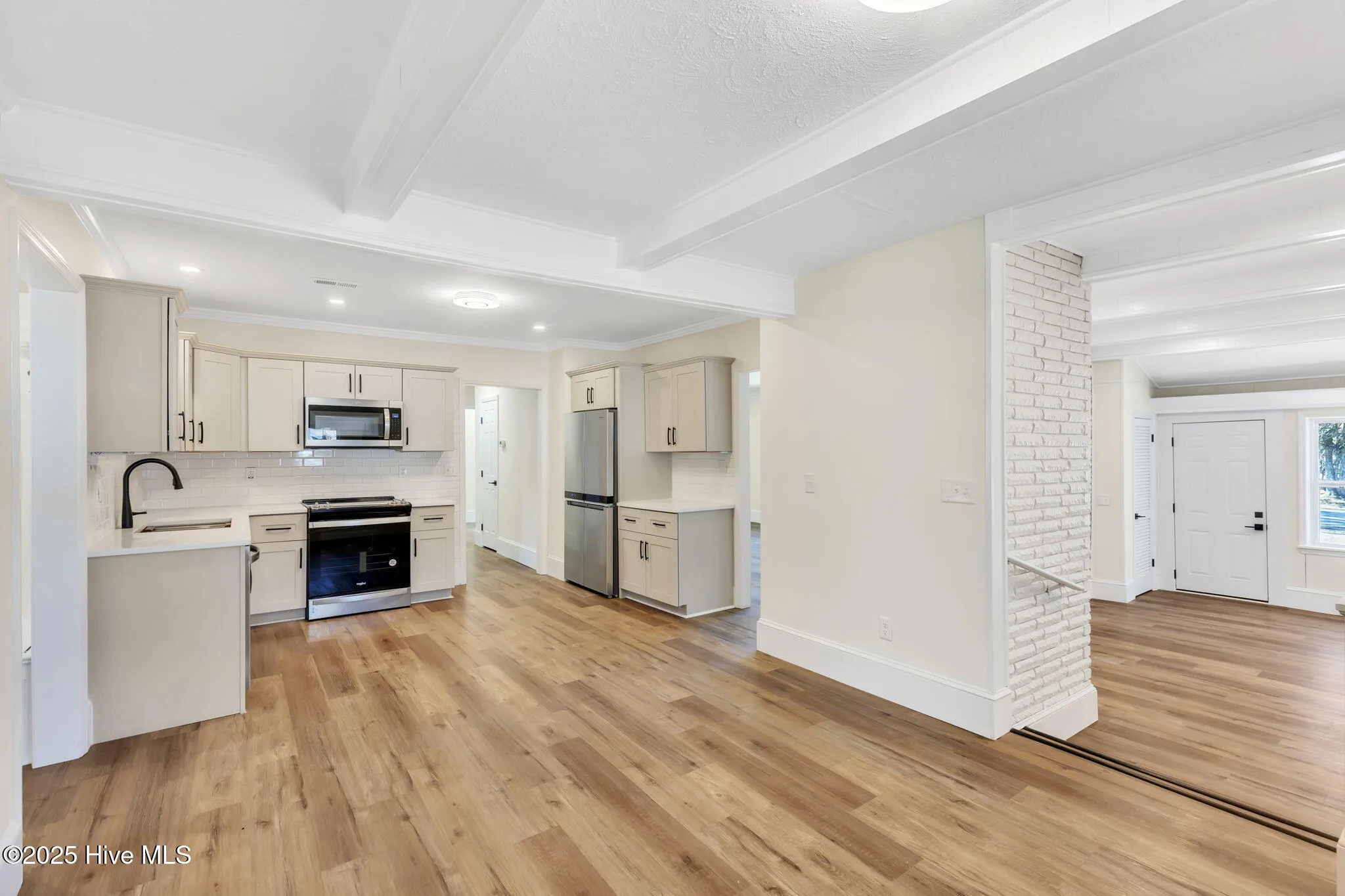 Burgaw, North Carolina 28425, United States, 3 Bedrooms Bedrooms, ,3 BathroomsBathrooms,Residential,Active,8464