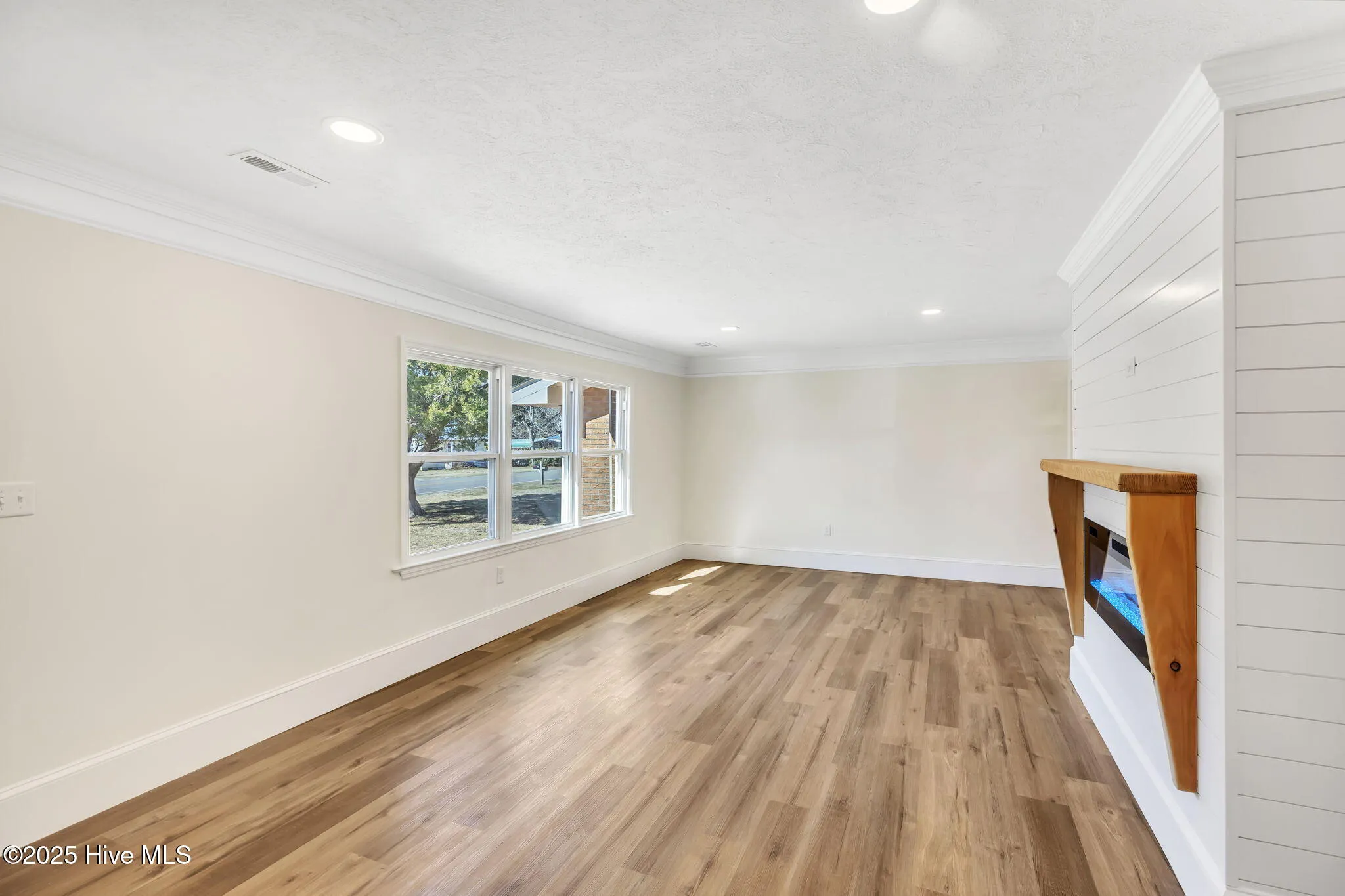 Burgaw, North Carolina 28425, United States, 3 Bedrooms Bedrooms, ,3 BathroomsBathrooms,Residential,Active,8464