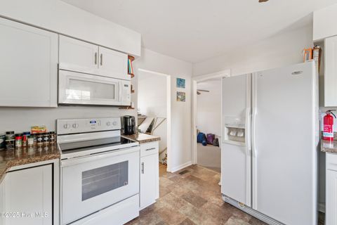 Tiny photo for 1419 Davis Street, Jacksonville, NC 28540 (MLS # 100536014)