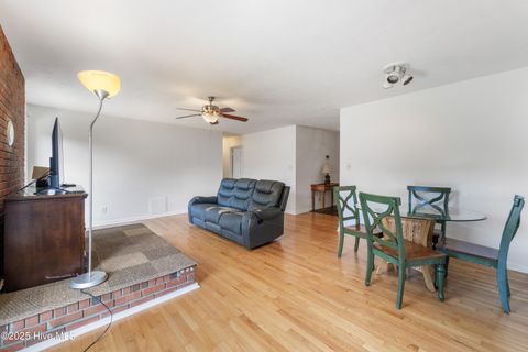 Tiny photo for 1419 Davis Street, Jacksonville, NC 28540 (MLS # 100536014)