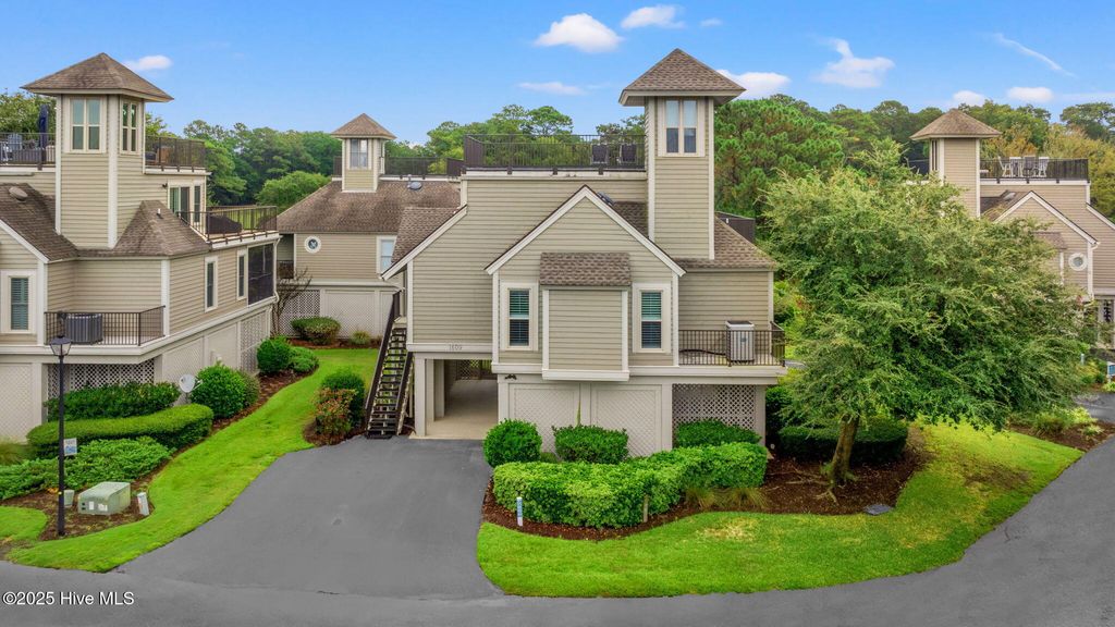 Photo of 1609 Harbor Drive, North Myrtle Beach, SC 29582 (MLS # 100532473)