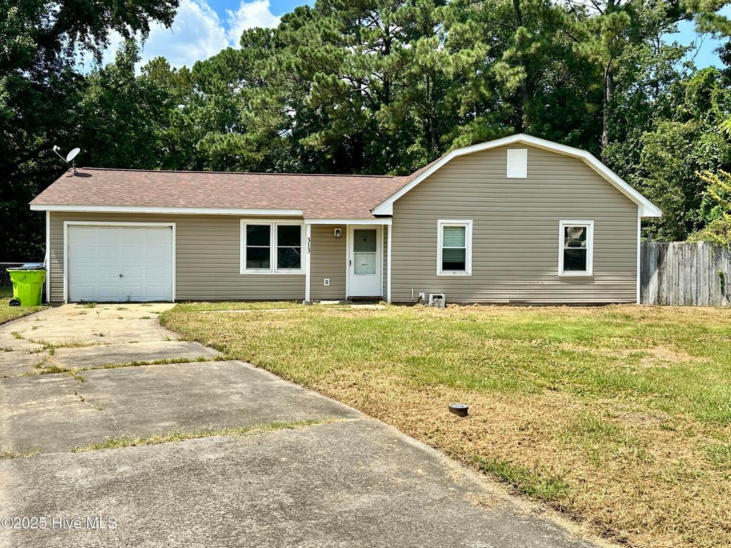 Photo of 313 Deacon Court, Havelock, NC 28532 (MLS # 100525747)