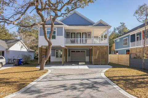 A home in Oak Island