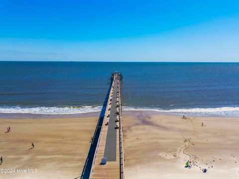 A home in Oak Island