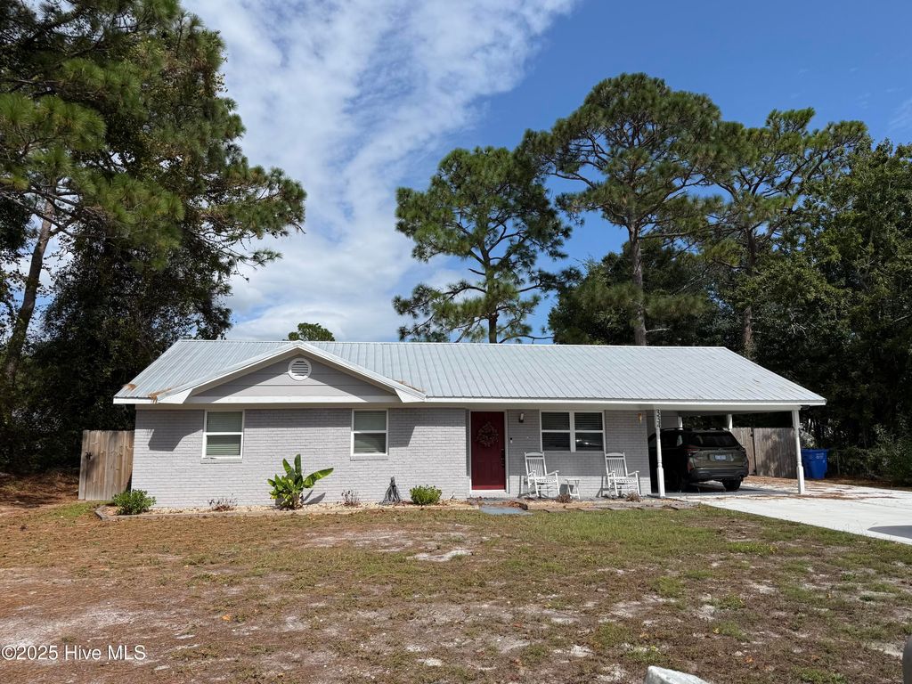 Photo of 334 Westchester Road, Wilmington, NC 28409 (MLS # 100534639)