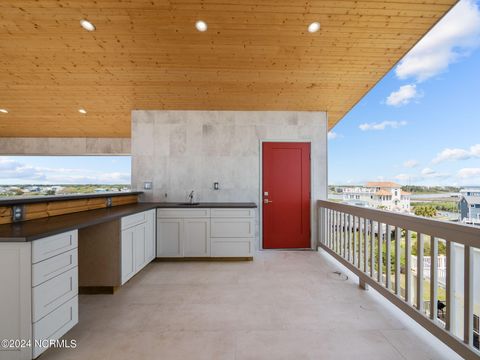 A home in North Topsail Beach