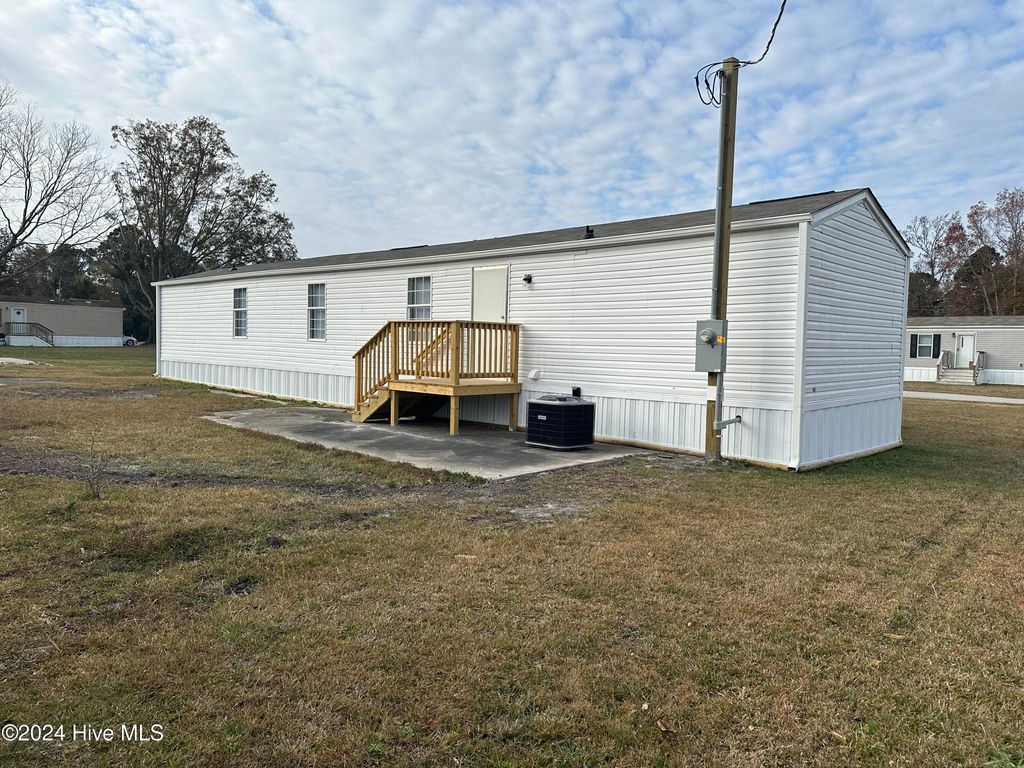 Photo of 1012 10th Street, Midway Park, NC 28544 (MLS # 100543975)