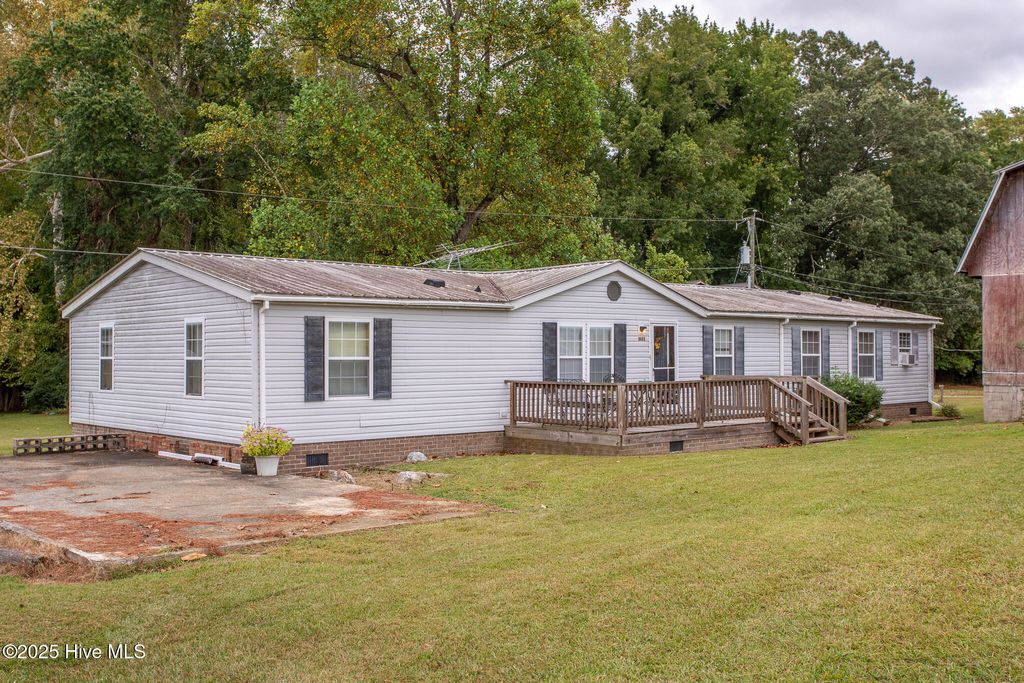 Photo of 1055 Calvin Lane, Williamston, NC 27892 (MLS # 100539542)